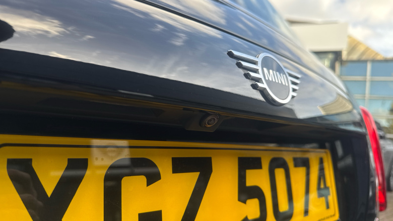 MINI Hatchback 135kW Cooper S Level 2 33kWh 3dr Auto Electric Hatchback